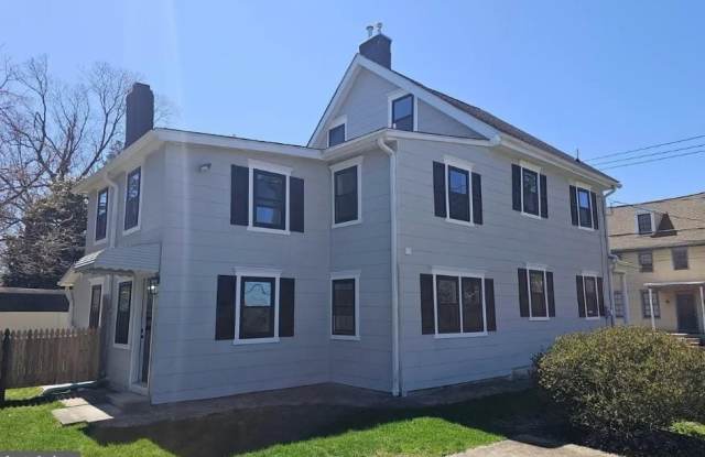 7 N LOCUST AVENUE photos photos
