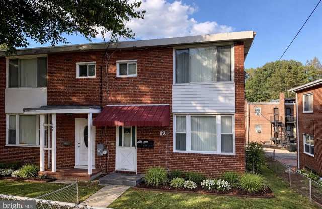 126 WEBSTER Street NE unit: 1 photos photos