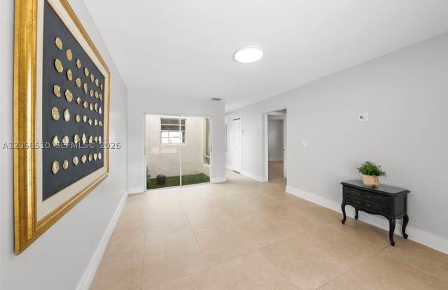 31 NW 108th Ct Gallery 3