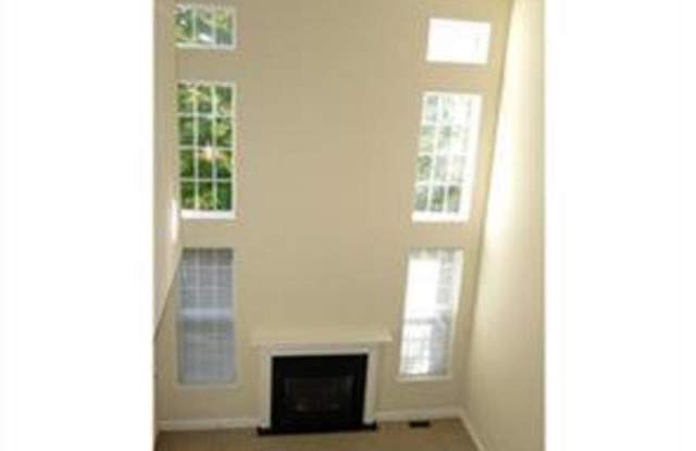 196 CHANCELLOR DRIVE Gallery 4