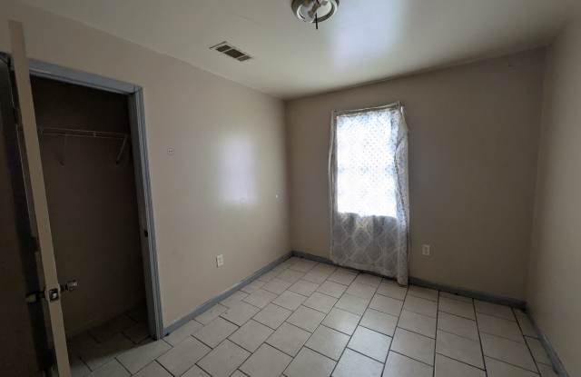 5406 Washington Ct Gallery 4