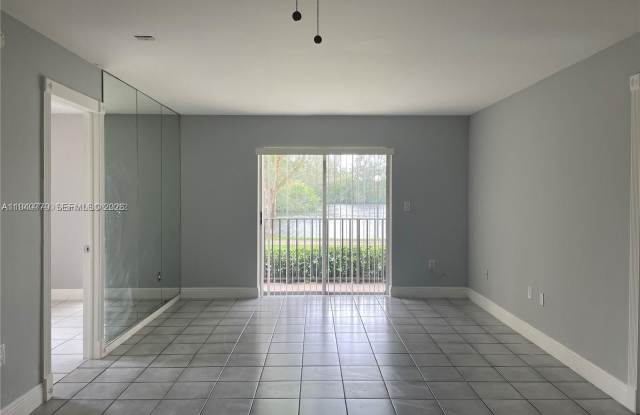 4805 NW 7th St photos photos