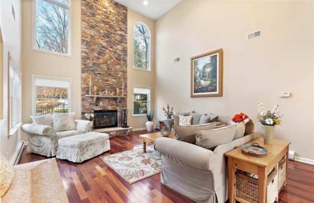 12 Fortune Way photos photos