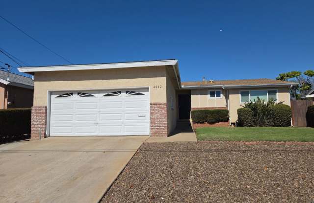 Retro Meets Modern 3 br 2 ba Gallery 1