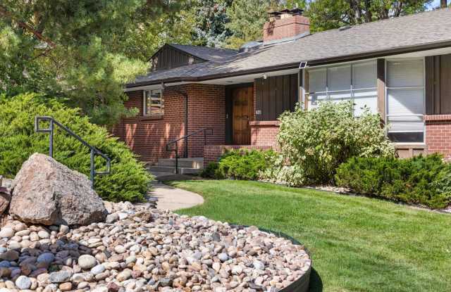 Spacious 5 BR / 3 BA Boulder Home Near Chautauqua & Top Schools-Available NOW! Gallery 1