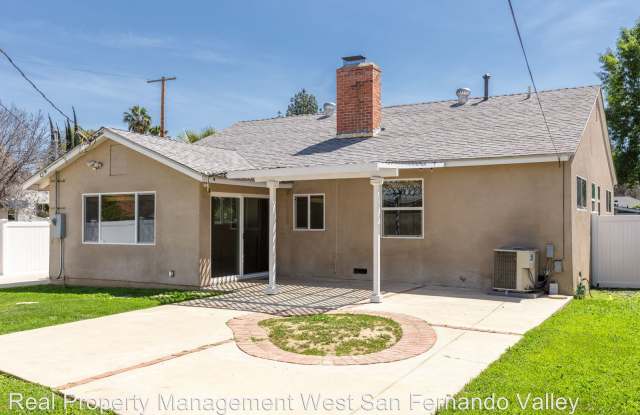 20301 Mobile St - 20301 Mobile Street, Los Angeles, CA 91306
