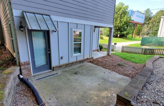 Preleasing for Fall 2027 - 4 Bedroom 4 Bath House walking distance to UGA Gallery 3
