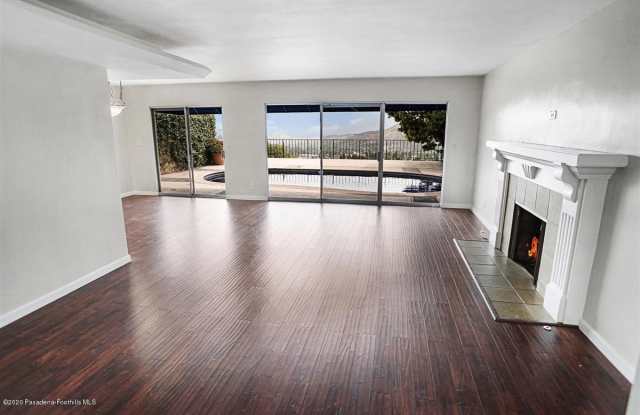 2120 La Canada Crest Drive Gallery 2