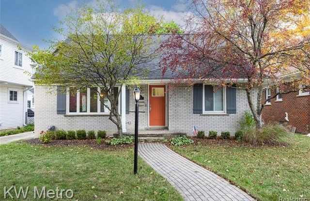 1316 Lyons Avenue photos photos