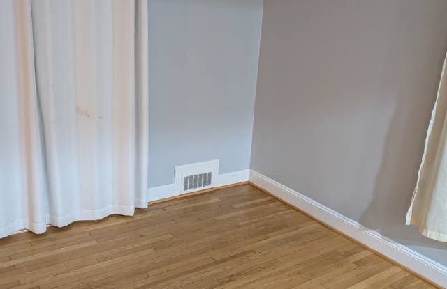 5017 55th Avenue photos photos