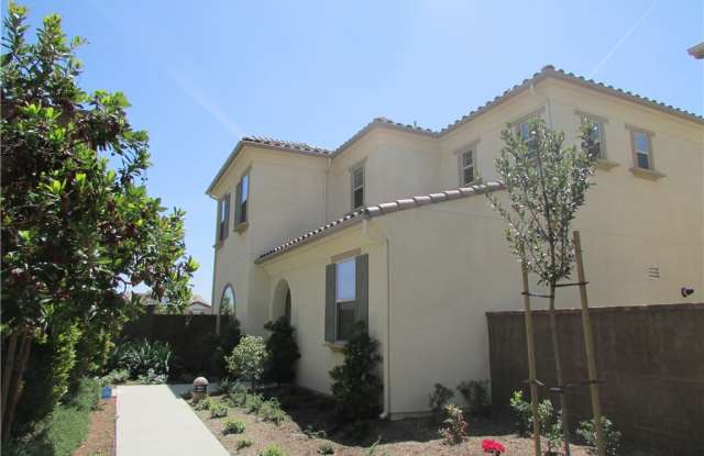 44 Lomada Court - 44 Lomada St, Ladera Ranch, CA 92694