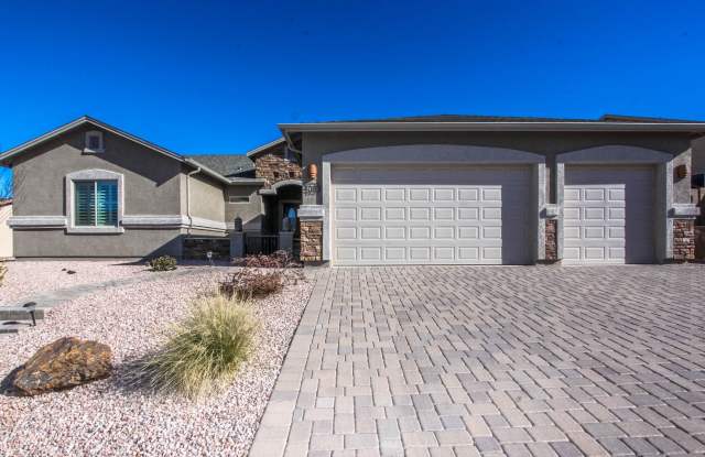 4 Bedroom Home in Granville photos photos