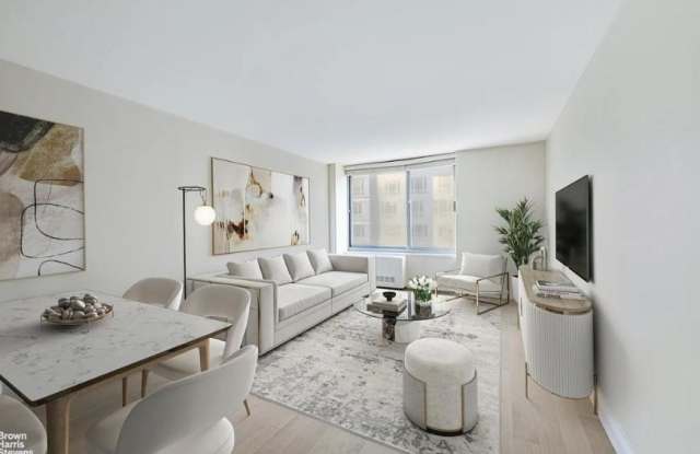 270 West 17th Street photos photos