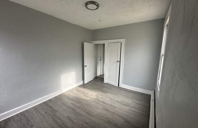 186 N 12th St photos photos