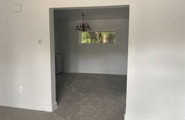 5311 Lindbergh Boulevard Gallery 4