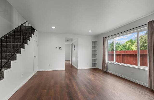 2400 Northrop Avenue Gallery 2