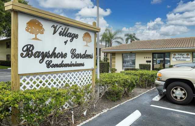 2415 BAYSHORE GARDENS Parkway Gallery 4