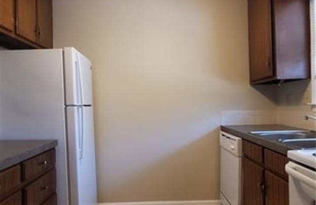 894 S Ridge Court Gallery 4