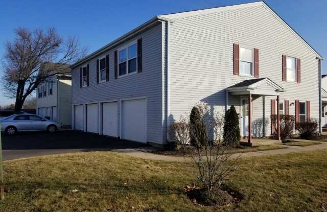 823 WELLINGTON Avenue - 823 Wellington Avenue, Elk Grove Village, IL 60007