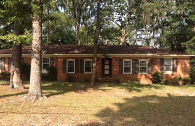 2404 Jerry Jones - 2404 Jerry Jones Dr, Valdosta, GA 31602