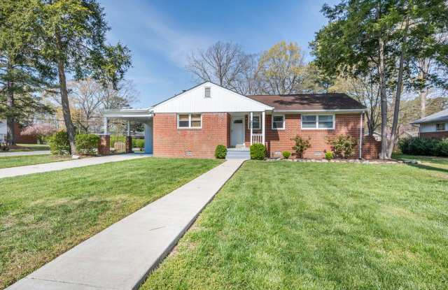 3 Bedroom Home For Rent in Sandston VA With Detached Garage, Fenced Yard, and Lawn Care Included photos photos