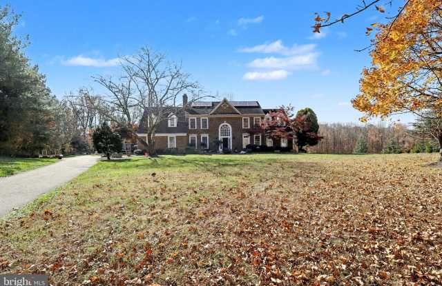 1215 HERITAGE HILLS Drive - 1215 Heritage Hills Drive, Prince George's County, MD 20774