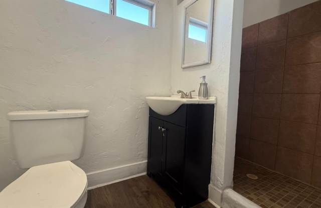 1526 Hale Avenue Gallery 2