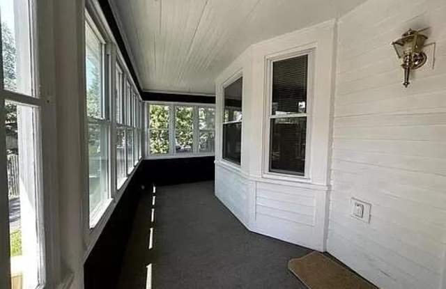 7 Twitchell Street Gallery 2