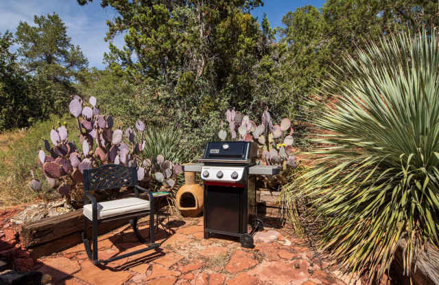 West Sedona Condo, Views + Bonus Room! Gallery 4