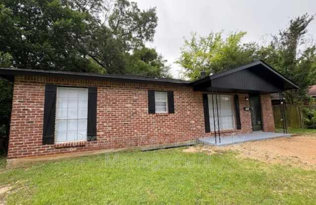 2024 Yancey Ave photos photos