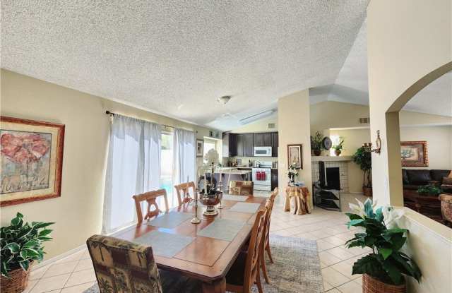 3332 Canyon Lake Drive Gallery 4