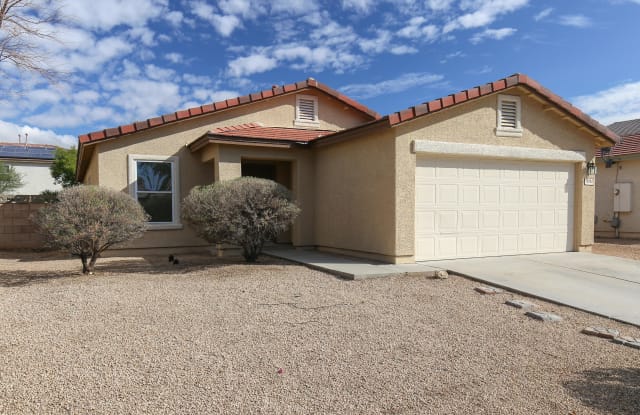 10082 N Mill Crossing Way - 10082 North Mill Crossing Way, Marana, AZ 85743