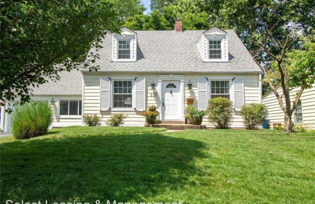 775 Glenvista Place - 775 Glenvista Place, Glendale, MO 63122 775 Glenvista Place - 775 Glenvista Place, Glendale, MO 63122