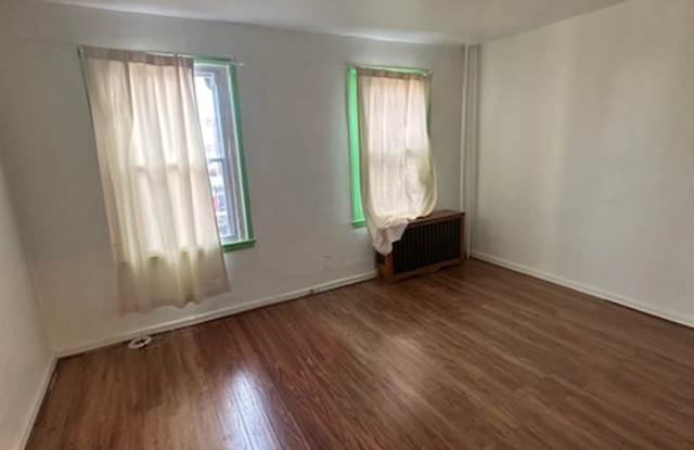 2 Bedroom, 2 Bathroom Apt for Rent - 2nd Flr Gallery 4