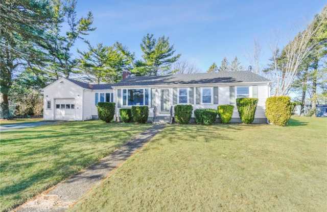 16 Bancroft Drive - 16 Bancroft Drive, Newport County, RI 02871