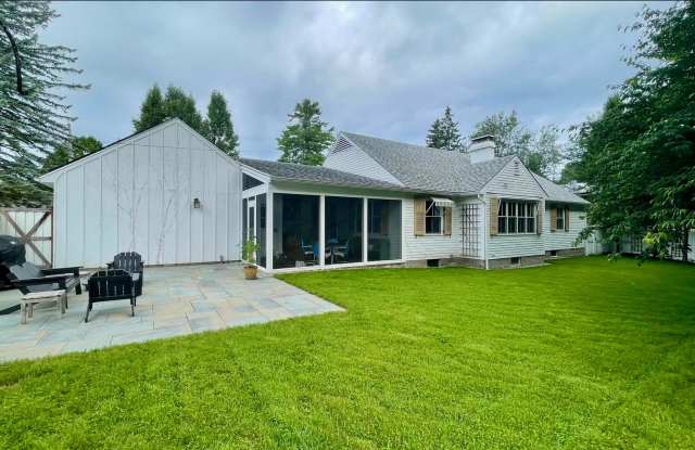 Charming 3-Bedroom 2-Bathroom Ranch in Laurel Hill Available 6/1 photos photos