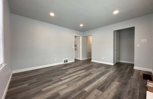 Beautiful Modern 3 Bedroom 1 Bath Single Family Home! photos photos