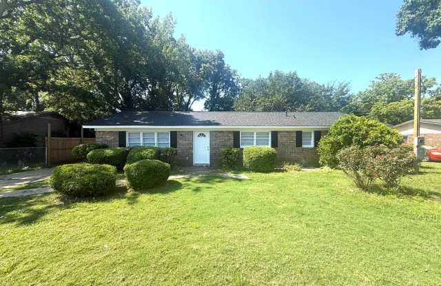 ** 6 Bed 2 Bath located off Wares Ferry road ** Call 334-366-9198 to schedule a self tour photos photos