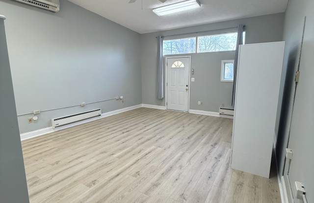 322 Main Street Gallery 2
