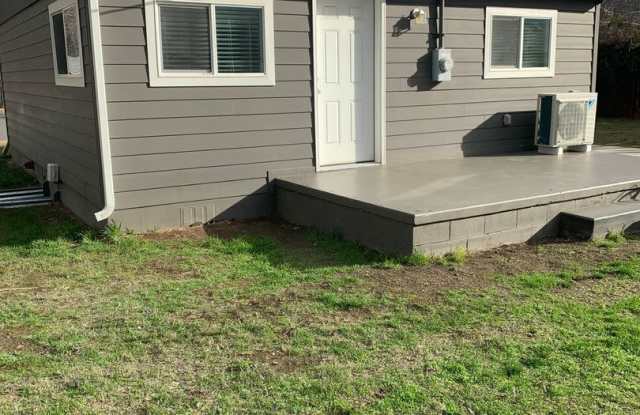 Adorable Two Bedroom One Bath on Cul De Sac in Richland!! Gallery 4