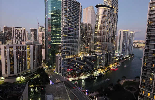 500 Brickell Ave photos photos