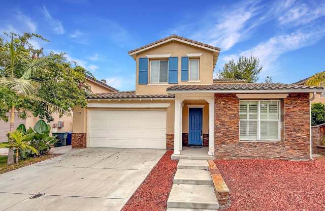 Beautiful 5 Bed, 4 Bath Home on Quiet Trail Dr in Chula Vista! photos photos