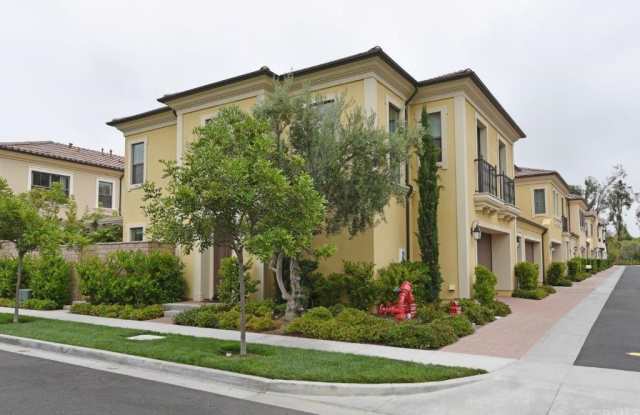258 crescent moon Gallery 2