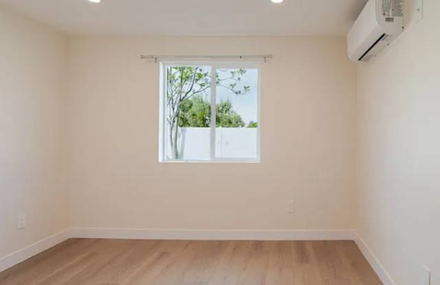 10421 Pinyon Ave Gallery 4