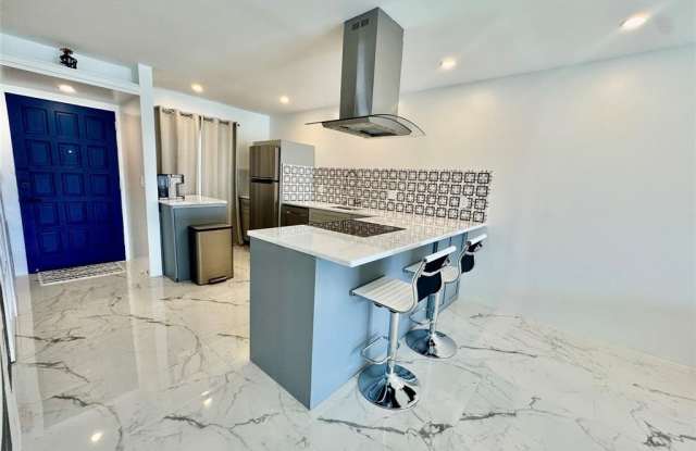 4100 Tivoli Ct photos photos