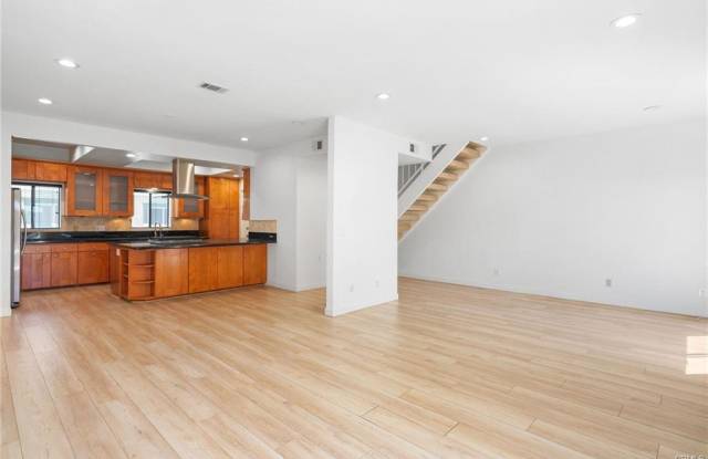 3208 Colorado Avenue photos photos