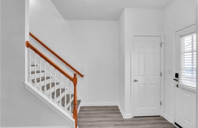 2827 Creek Bottom Court Gallery 4