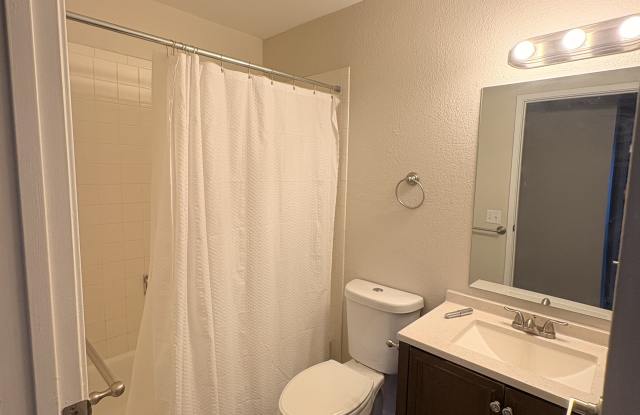 3561 S Kittredge St photos photos