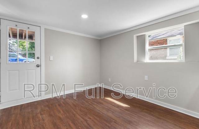 325 54th Avenue N - Unit C Gallery 2