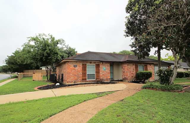 3 BD 2 BA AVAILABLE NOW!! NEAR LOOKOUT RD photos photos